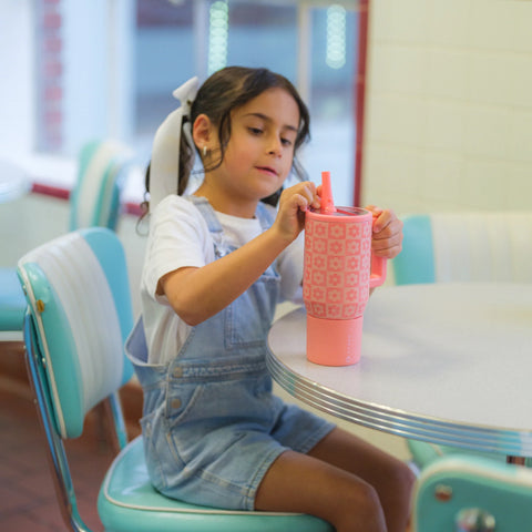 Traveler 20oz | Leakproof Kids Tumbler with Handle – Daisy Checkers